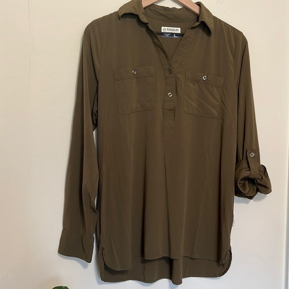 Magellan Outdoors Tops - Magellan Outdoors Willow Creek Classic Fit Long Sleeve Pullover Shirt Size M
